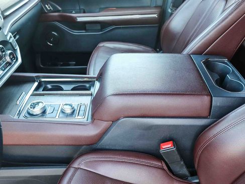 Certified 2022 Ford Expedition Max Limited AWD/4WD image 21