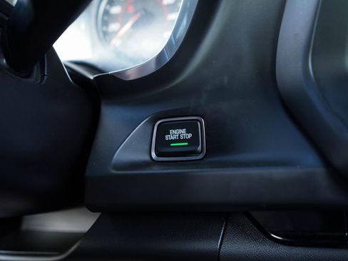 Used 2019 Chevrolet Camaro LT image 21