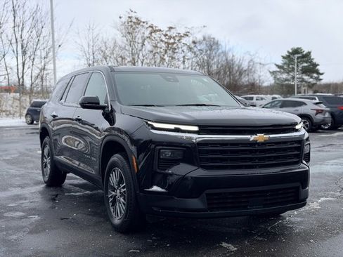 Certified 2024 Chevrolet Traverse LS image 3