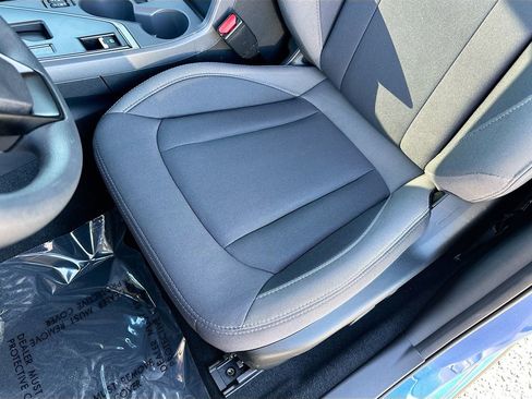 Certified 2025 Subaru Crosstrek 2.0i Premium image 18