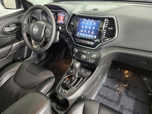 Used 2022 Jeep Cherokee Limited image 40