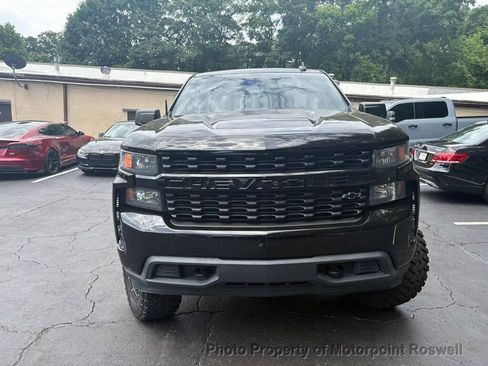 Used 2020 Chevrolet Silverado 1500 Custom w/ Custom Value Package AWD/4WD image 3