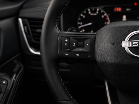 New 2026 Nissan Rogue SV AWD/4WD image 21