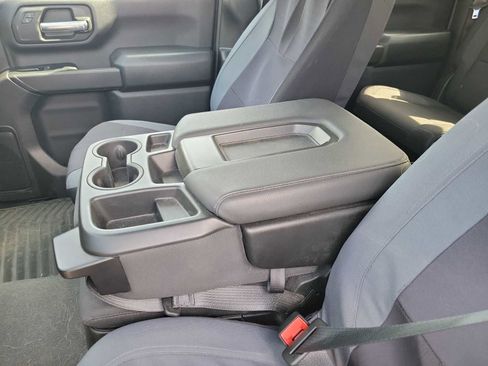 Used 2025 Chevrolet Silverado 2500 Custom w/ Custom Value Package image 16