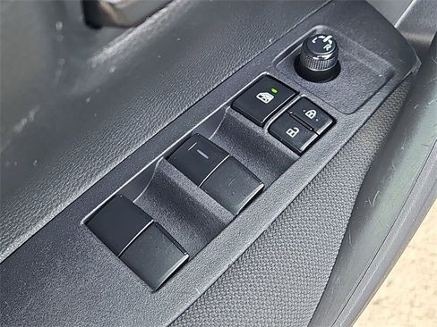 Used 2023 Toyota Corolla LE image 21