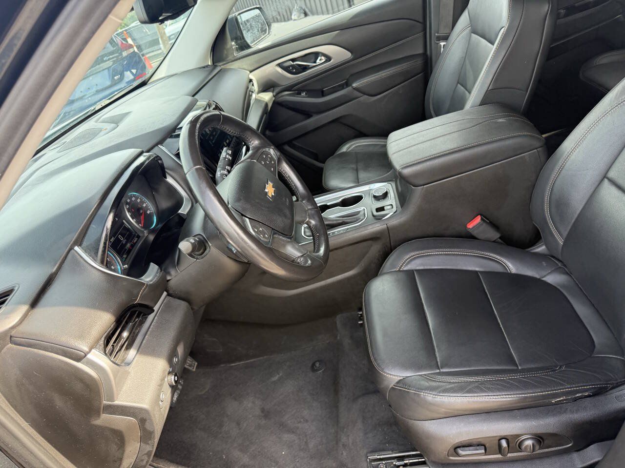 Used 2019 Chevrolet Traverse RS FWD image 17