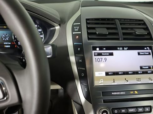 Used 2017 Lincoln MKZ Premiere FWD image 33