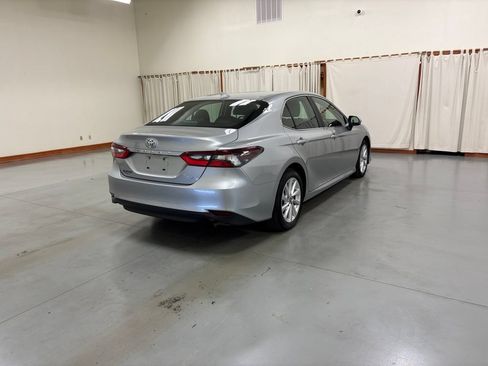 Used 2024 Toyota Camry LE FWD image 8
