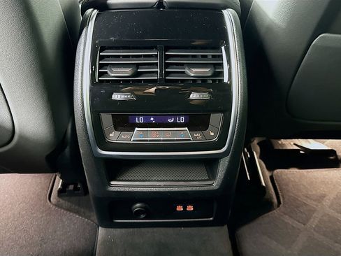 New 2026 BMW X5 xDrive40i w/ Climate Comfort Package image 18