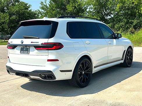 Certified 2025 BMW X7 M60i AWD/4WD image 8