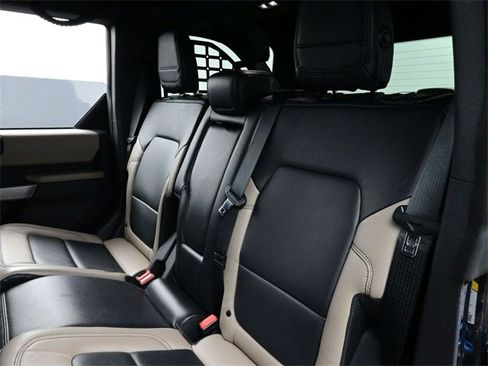 Used 2022 Ford Bronco Wildtrak image 14