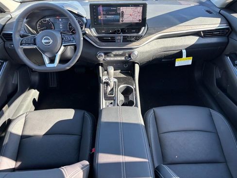 New 2025 Nissan Altima 2.5 SL image 6
