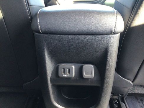 Used 2020 GMC Canyon Denali image 8