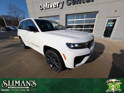 New 2026 Jeep Grand Cherokee Limited image 1