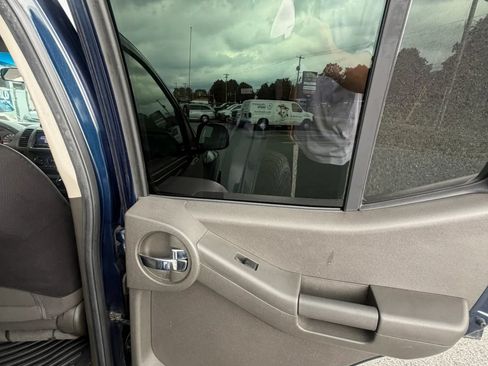 Used 2008 Nissan Xterra X AWD/4WD image 24