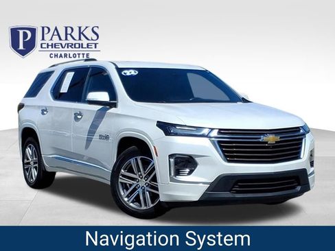 Certified 2022 Chevrolet Traverse High Country w/ LPO, Floor Liner Package FWD image 1