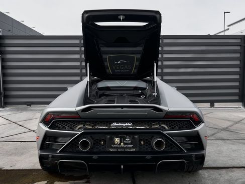 Used 2023 Lamborghini Huracan EVO image 24