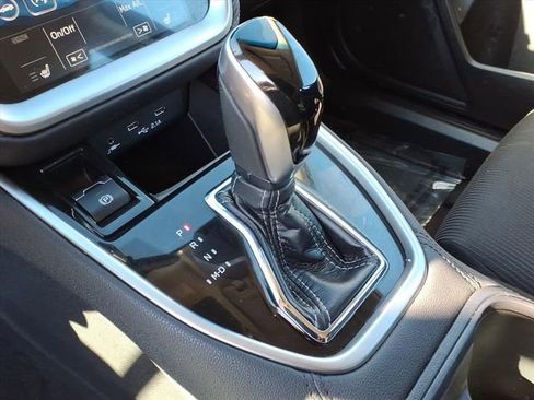 Used 2022 Subaru Legacy Premium image 16