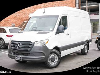 Used 2025 Mercedes-Benz Sprinter 2500 video 1