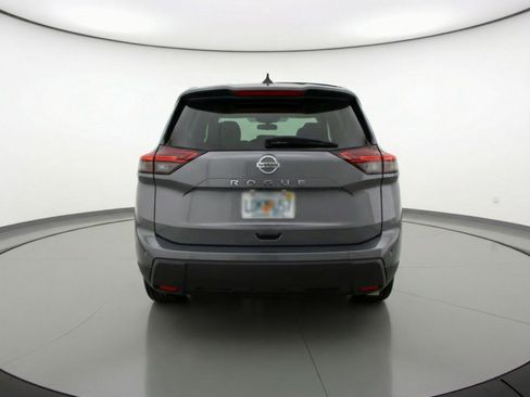 Used 2025 Nissan Rogue SV FWD image 7