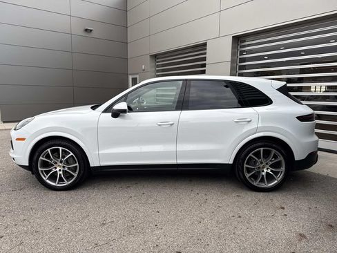 Used 2023 Porsche Cayenne S Platinum AWD/4WD image 4