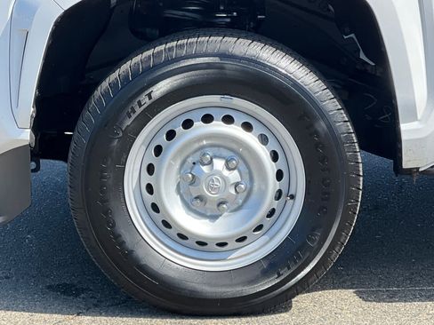 Certified 2025 Toyota Tacoma SR image 27