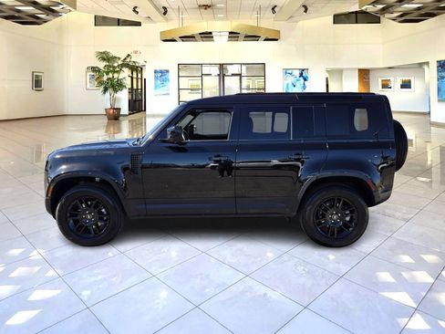 Used 2025 Land Rover Defender 110 S AWD/4WD image 4