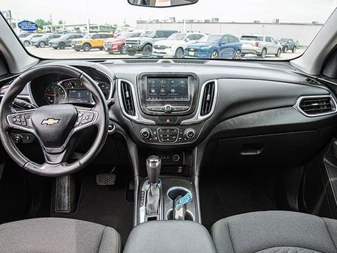 Used 2021 Chevrolet Equinox LT image 5