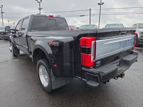 Used 2024 Ford F450 Limited w/ FX4 Off-Road Package image 4