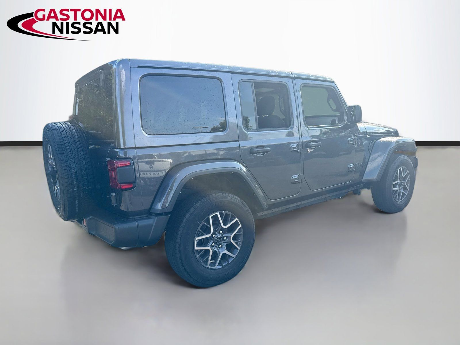 Used 2025 Jeep Wrangler Unlimited Sahara AWD/4WD image 9