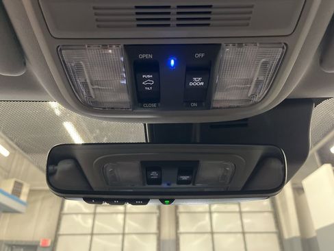 Used 2019 Honda Pilot EX-L image 27