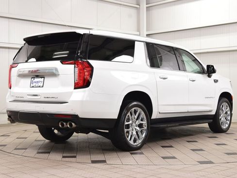 Used 2024 GMC Yukon XL Denali AWD/4WD image 8