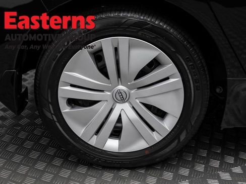 Used 2023 Nissan Leaf S image 29