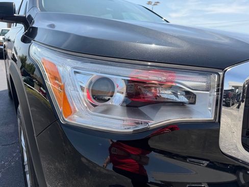 Used 2019 GMC Acadia SLE FWD image 5