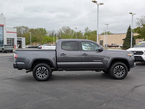 Certified 2021 Toyota Tacoma TRD Sport w/ Technology Package AWD/4WD image 11