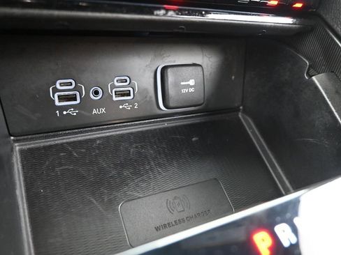 Used 2024 Jeep Grand Cherokee Altitude AWD/4WD image 25