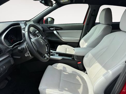 Used 2024 Mitsubishi Eclipse Cross SEL AWD/4WD image 9