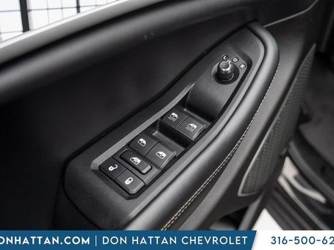 Used 2023 Jeep Grand Cherokee Limited w/ Black Appearance Package AWD/4WD image 21
