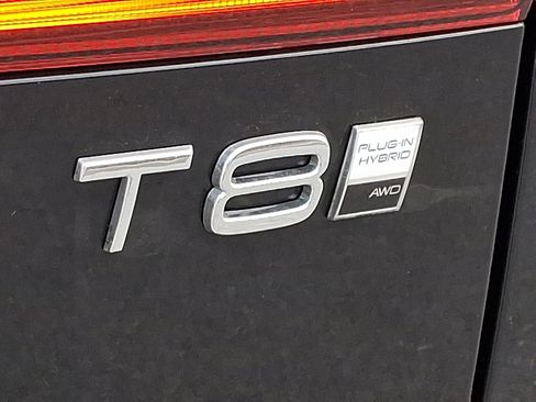 New 2026 Volvo XC60 T8 Plus w/ Protection Package Premier image 15