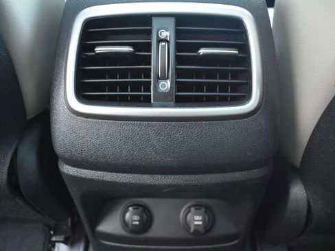 Used 2020 Kia Sorento EX image 37