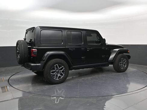 Used 2026 Jeep Wrangler Unlimited Sahara w/ Safety Group AWD/4WD image 8