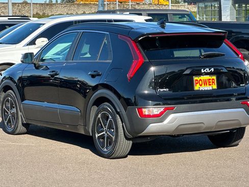 Used 2023 Kia Niro EX image 6