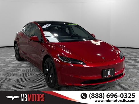 Used 2024 Tesla Model 3 Standard Range image 1