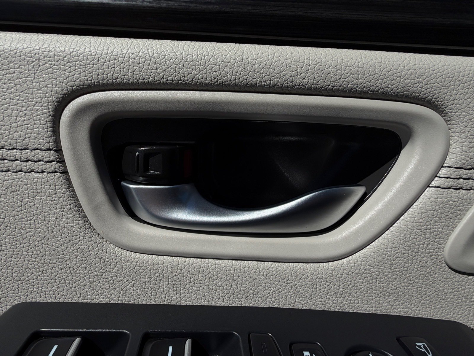 Used 2026 Honda Pilot Touring image 17