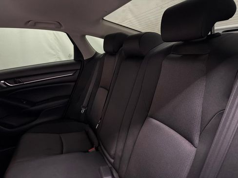 Used 2020 Honda Accord EX image 19