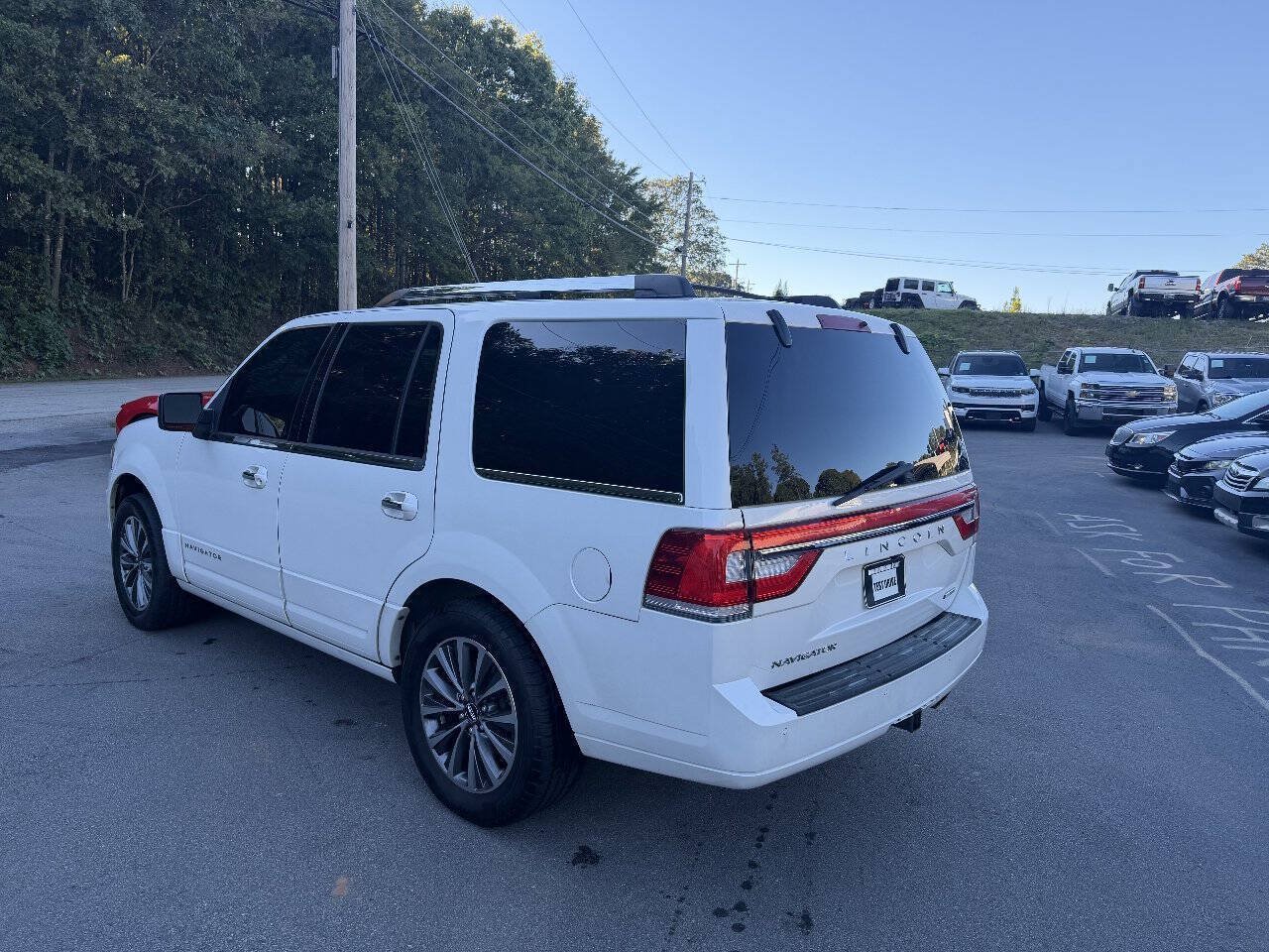 Used 2015 Lincoln Navigator 2WD image 8