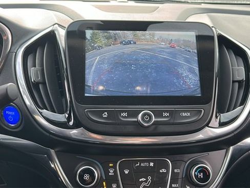 Used 2018 Chevrolet Volt Premier image 16
