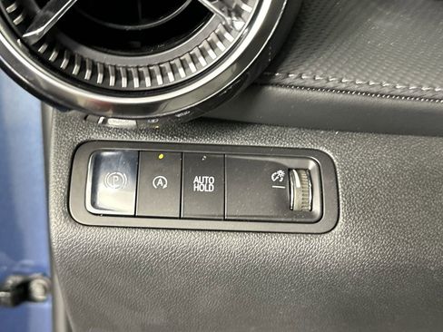 New 2026 Chevrolet Equinox LT w/ Convenience Package II FWD image 19