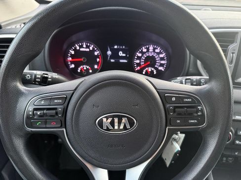 Used 2017 Kia Sportage LX w/ LX Popular Package image 16