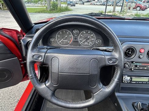 Used 1991 MAZDA MX-5 Miata RWD image 27